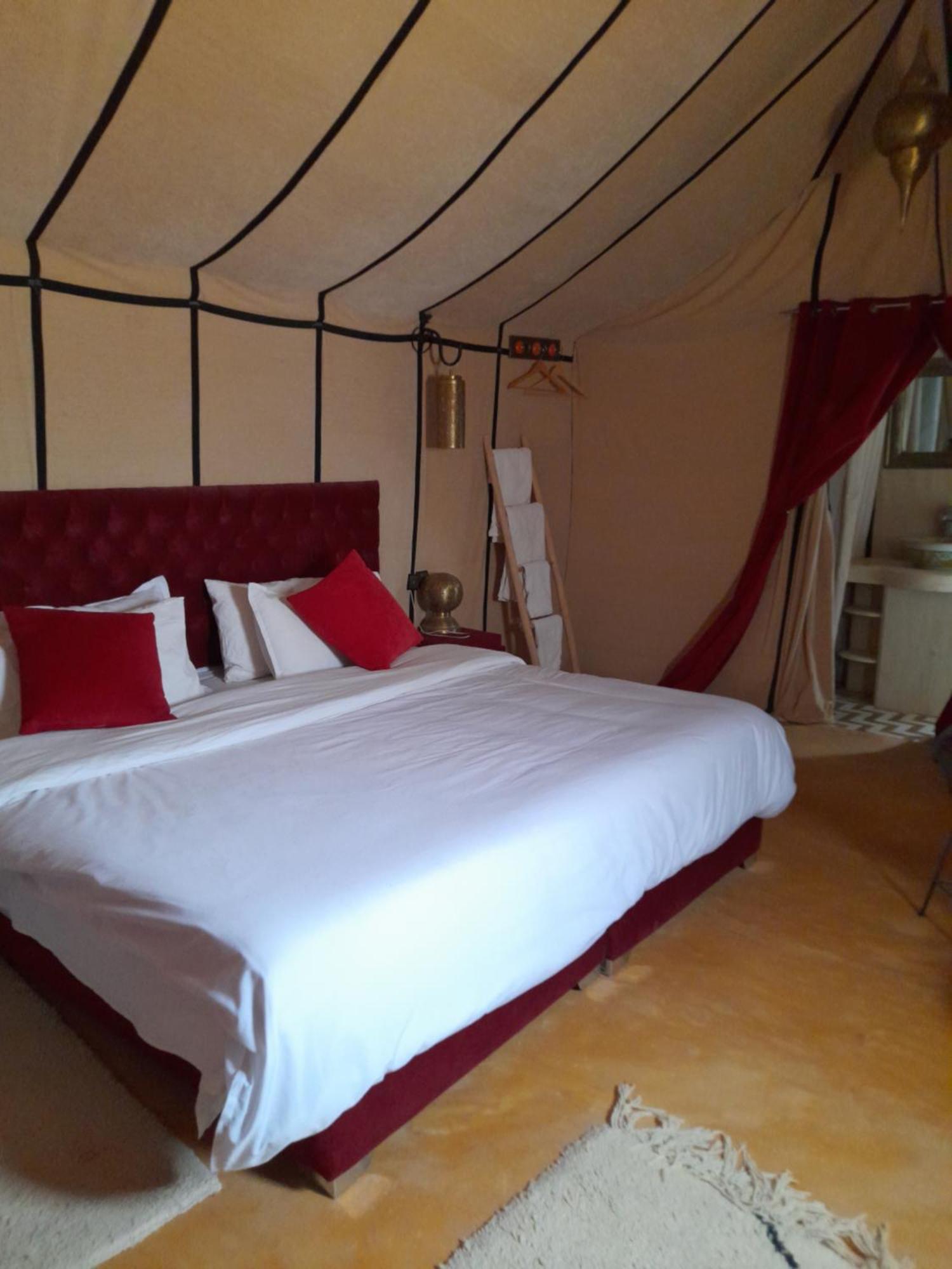 Tourza Desert Camp "Tents With Heating" Merzouga Esterno foto